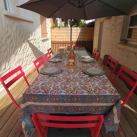 Holiday home Maison Peonia *